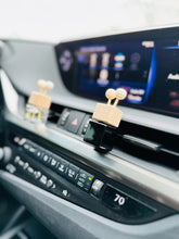 Load image into Gallery viewer, Luxury Car Black Glass Diffuser with Reeds