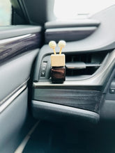 Load image into Gallery viewer, Luxury Car Black Glass Diffuser with Reeds