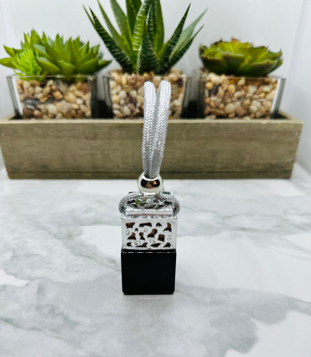 Luxury Hanging Car Diffuser - Black Glass/Silver Lid