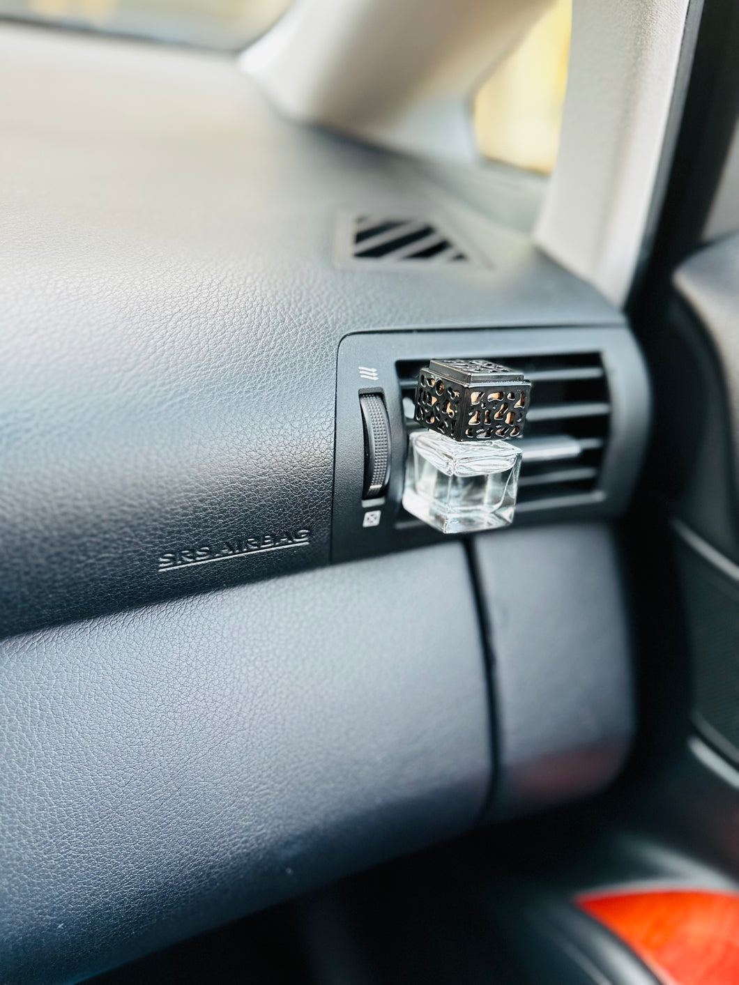 Luxury Car Vent Diffuser - Classic Black